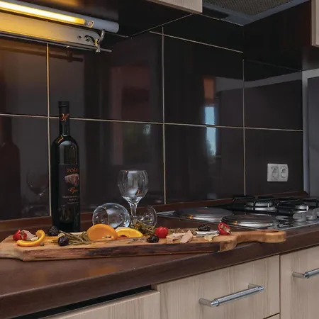 3 Bedroom Stunning In *