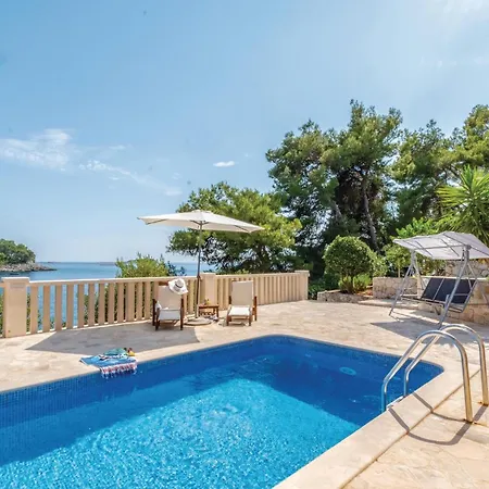 Appartement 3 Bedroom Stunning In